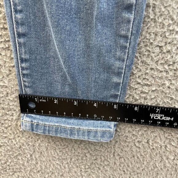 Refuge Skinny Jeans Women 2 Blue Medium Wash Distressed Mid Rise Denim - Picture 9 of 10